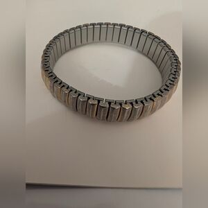 Two-Tone Stretch Bracelet